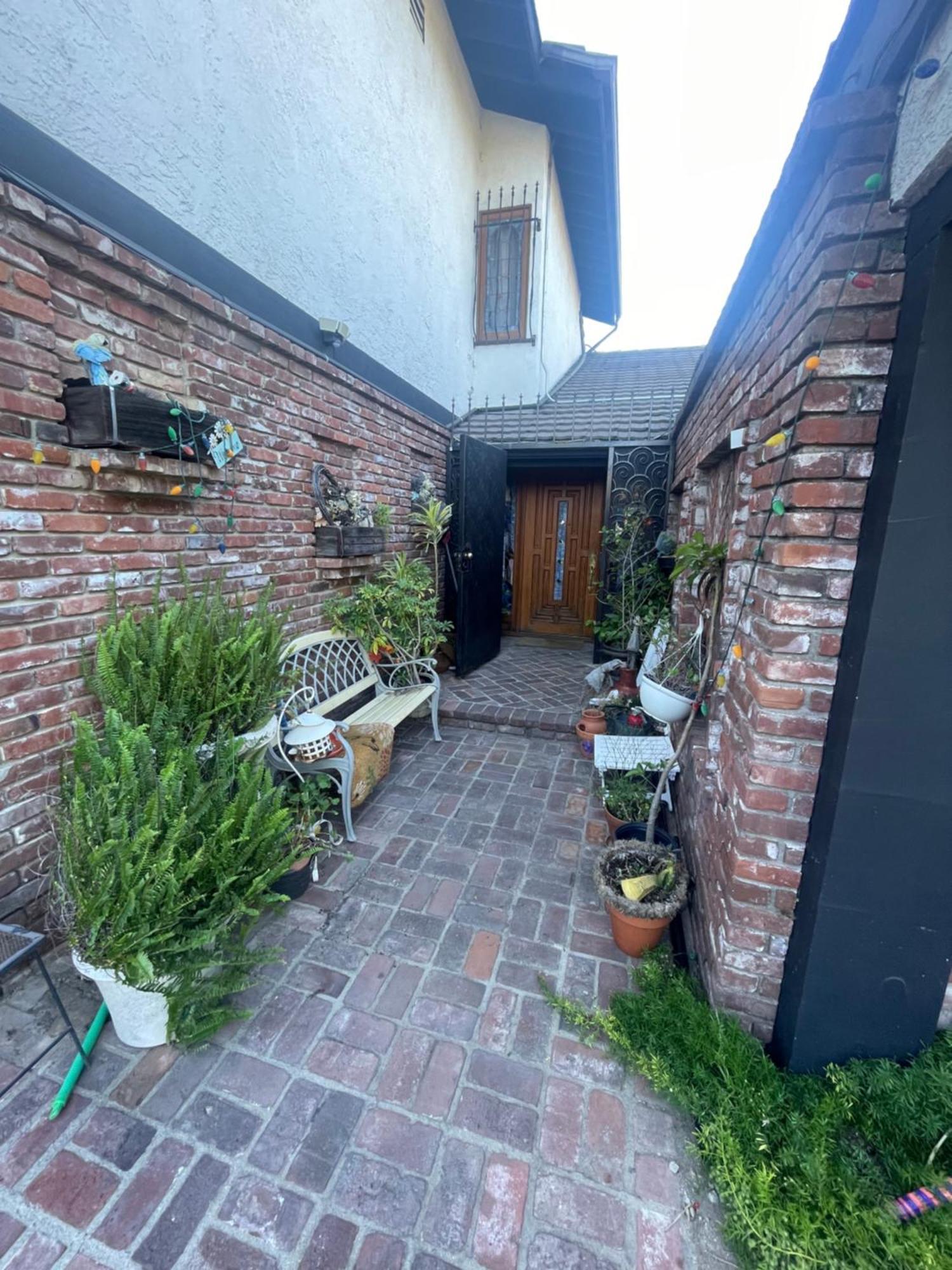 Ranch Bed and breakfast